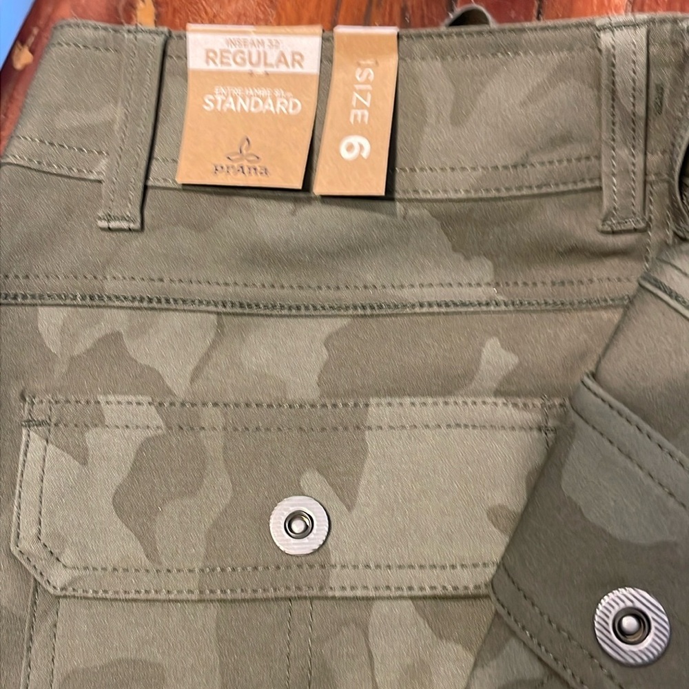Brand new PrAna pants with tags never worn